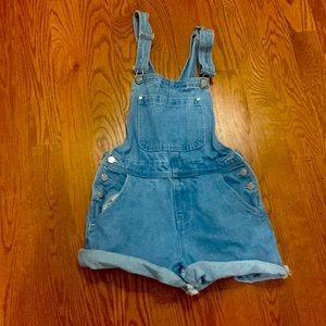 Overall shorts